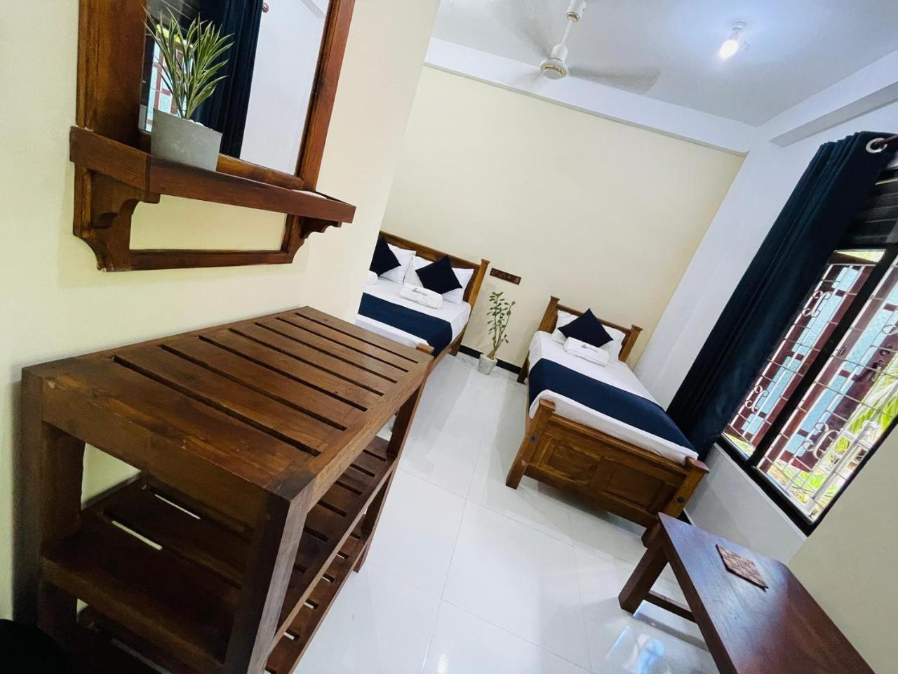Natraj Guest House Trincomalee Ngoại thất bức ảnh