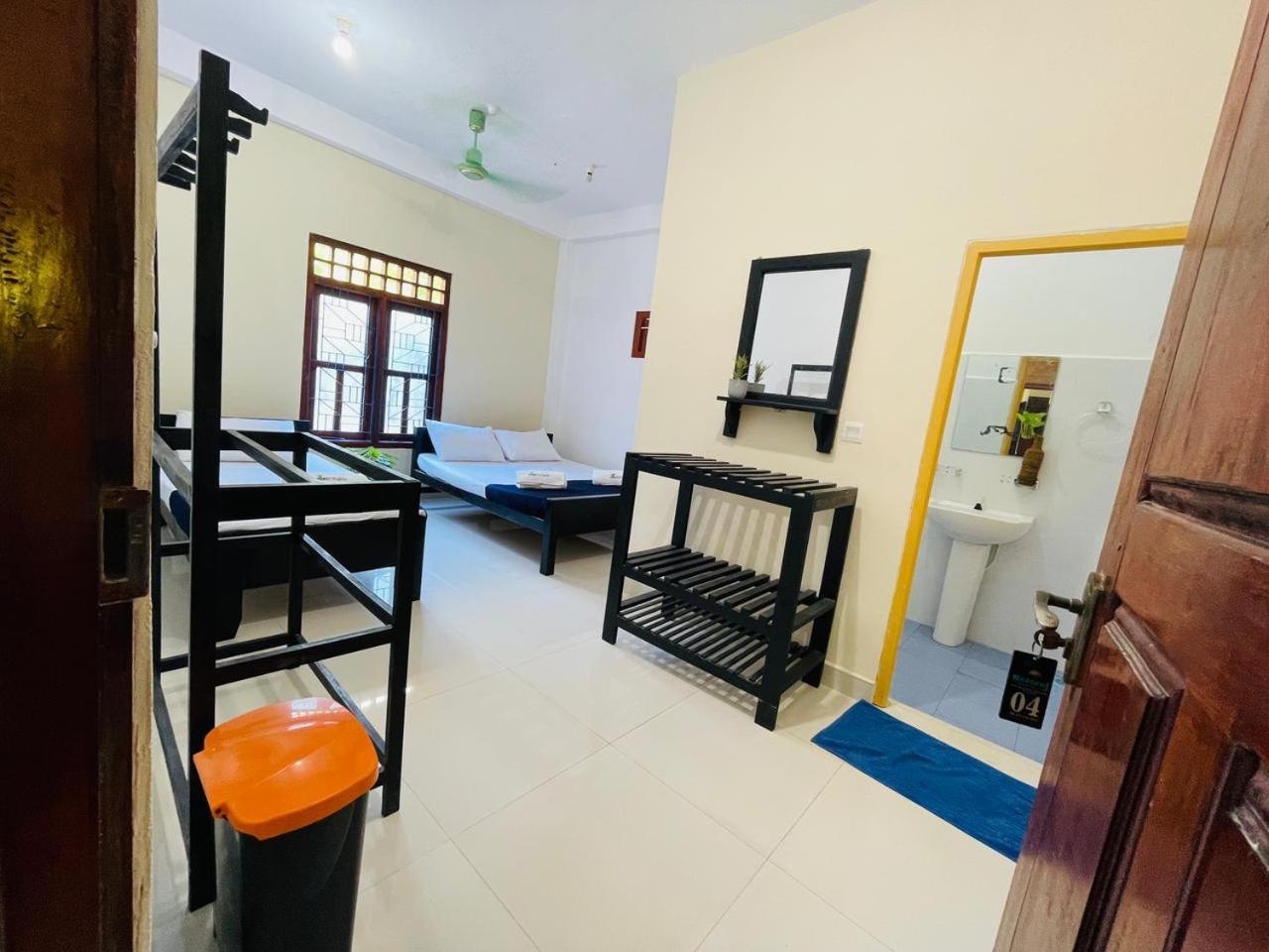 Natraj Guest House Trincomalee Ngoại thất bức ảnh