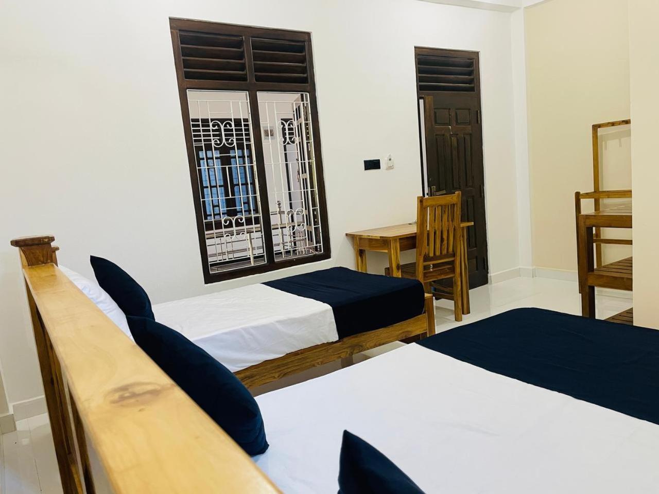 Natraj Guest House Trincomalee Ngoại thất bức ảnh