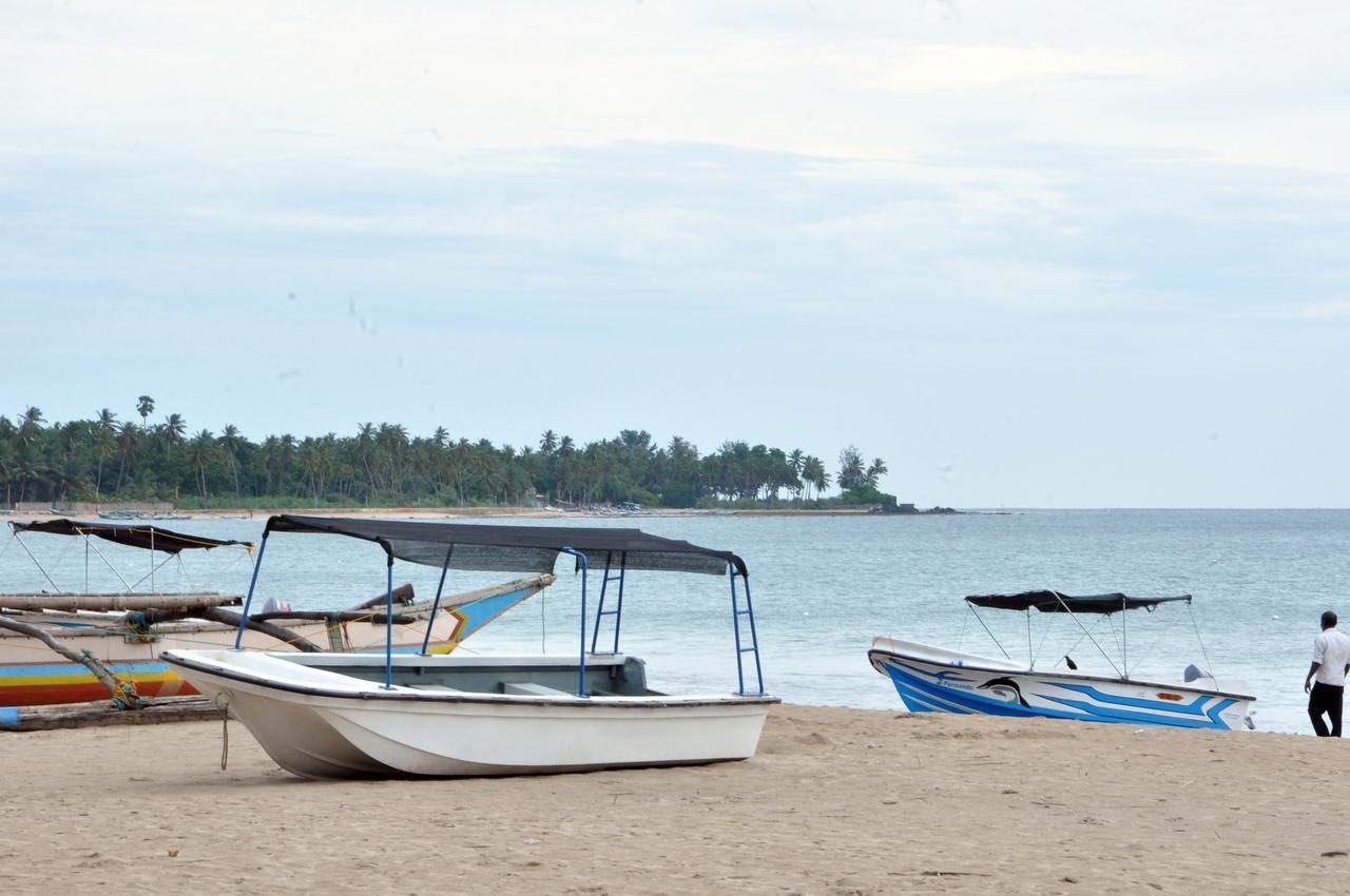Natraj Guest House Trincomalee Ngoại thất bức ảnh