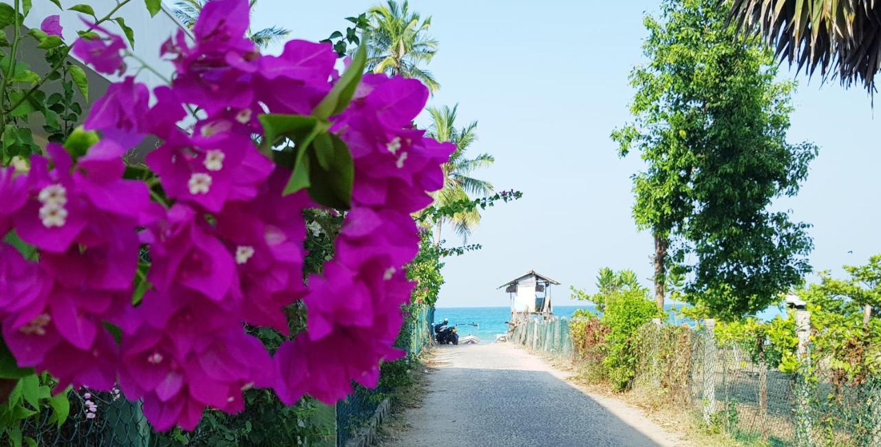 Natraj Guest House Trincomalee Ngoại thất bức ảnh